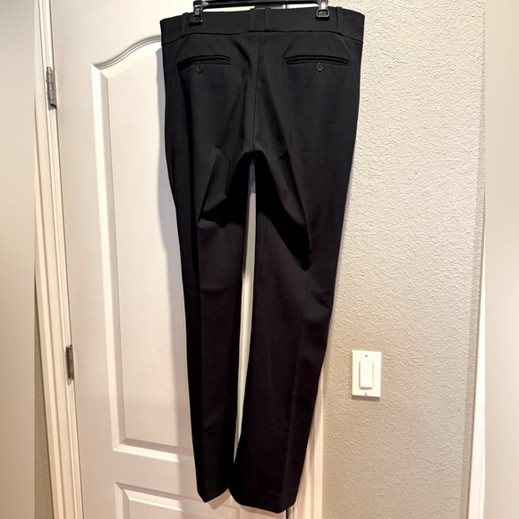 Sentimental black dress pants with belt loops and pockets 14 - Picture 3 of 3